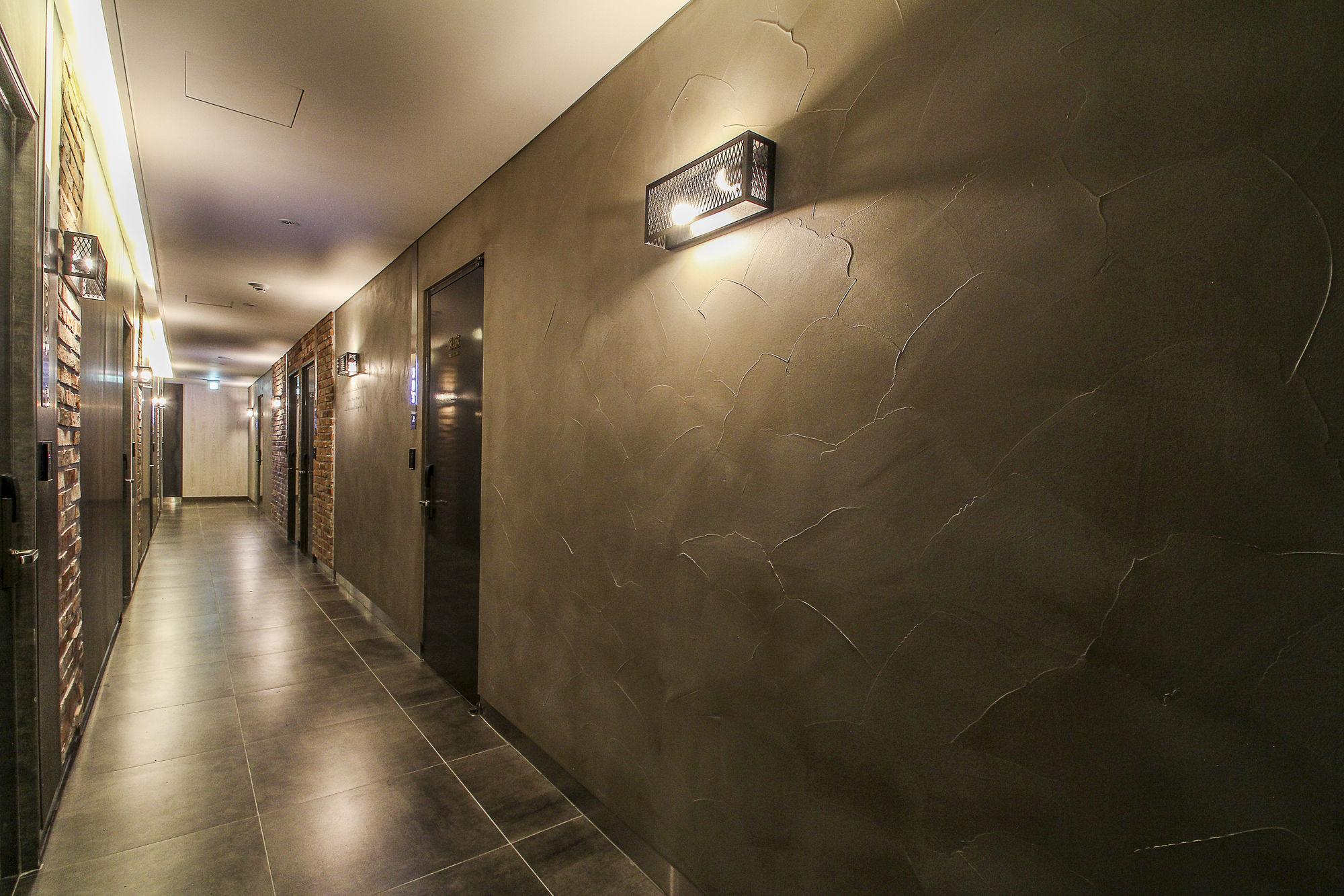 Hotel 2.4 Seoul Bagian luar foto