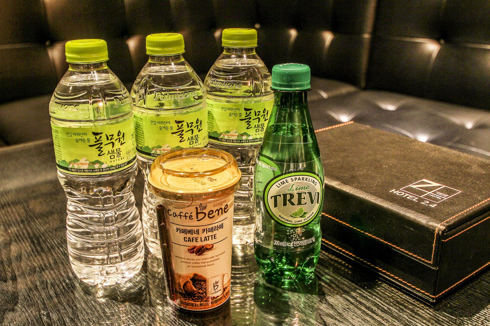 Hotel 2.4 Seoul Bagian luar foto